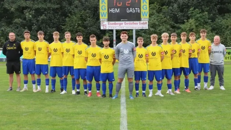 A.-JUNIOREN IM TESTSPIEL ERFOLGREICH